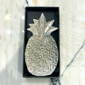 Pineapple Silvertone Trinket Tray by Two's Company new in box